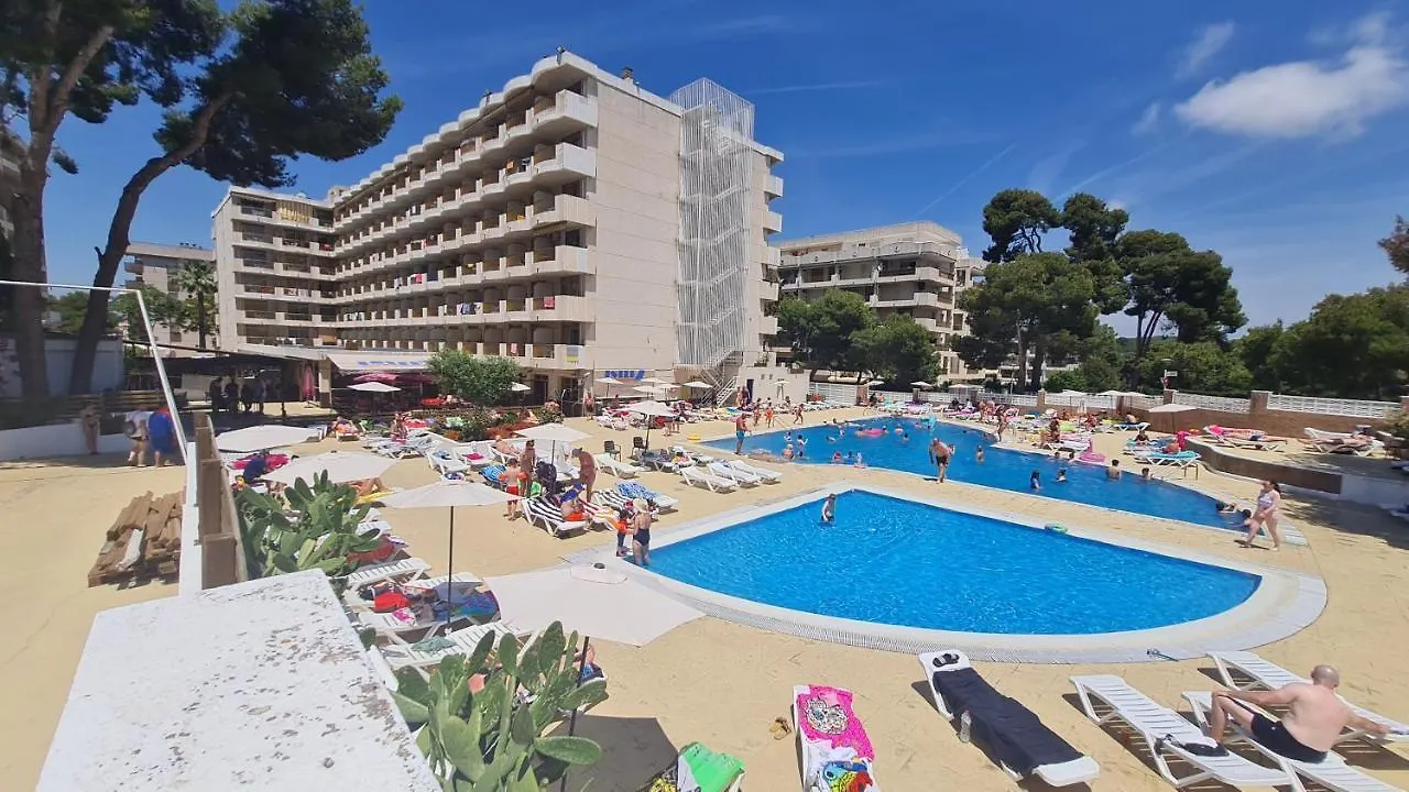 Apartamento Con Piscina En Salou