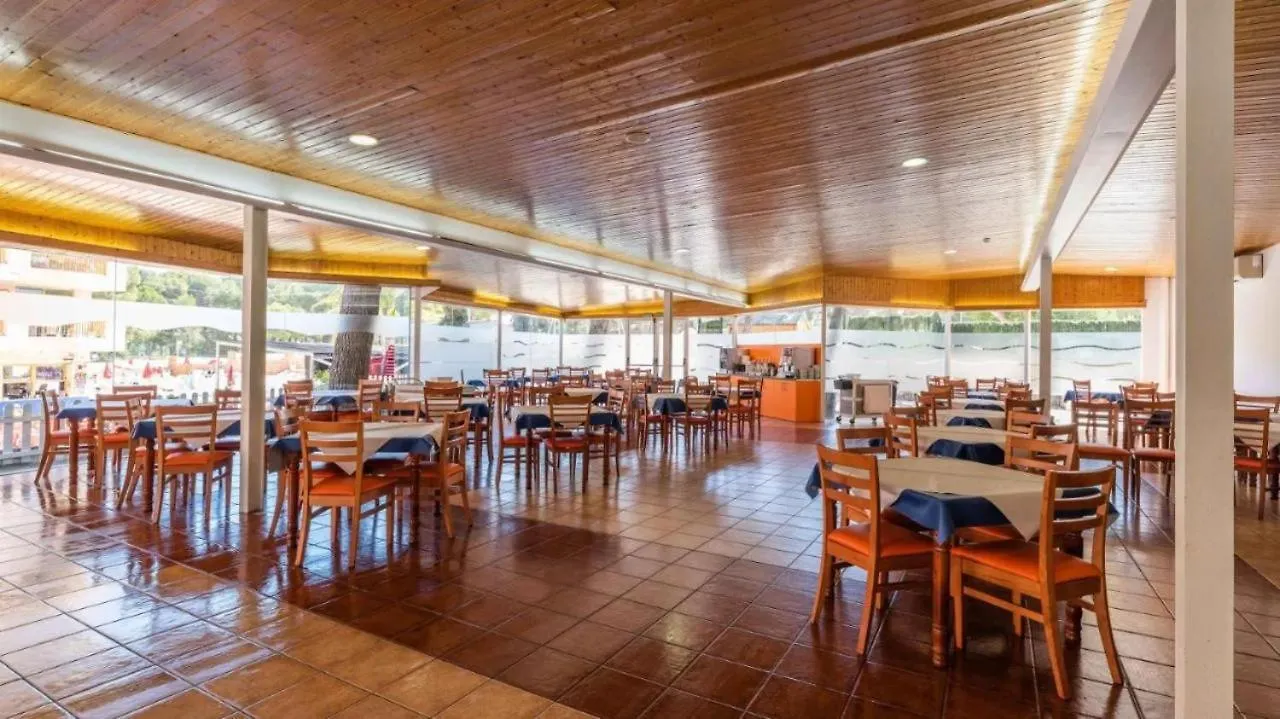 Apartamento Con Piscina En Salou Spanien
